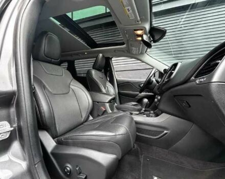 Сірий Джип Cherokee, об'ємом двигуна 3.2 л та пробігом 34 тис. км за 19000 $, фото 10 на Automoto.ua