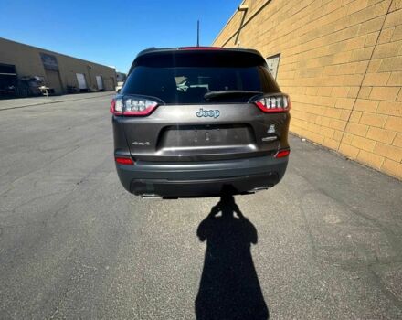 Серый Джип Чероки, объемом двигателя 0 л и пробегом 62 тыс. км за 14500 $, фото 4 на Automoto.ua