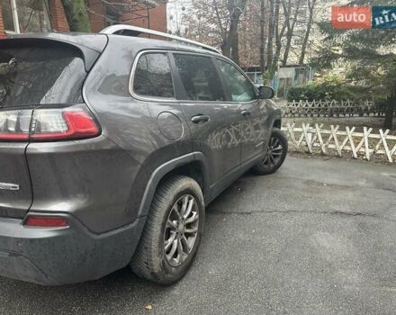 Серый Джип Чероки, объемом двигателя 2.36 л и пробегом 139 тыс. км за 17770 $, фото 1 на Automoto.ua