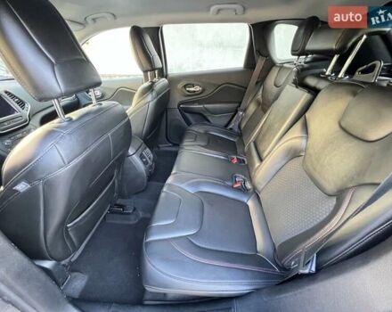 Сірий Джип Cherokee, об'ємом двигуна 3.2 л та пробігом 197 тис. км за 18900 $, фото 20 на Automoto.ua