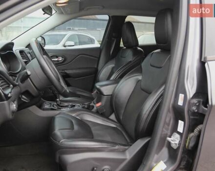 Сірий Джип Cherokee, об'ємом двигуна 2.36 л та пробігом 62 тис. км за 20900 $, фото 6 на Automoto.ua