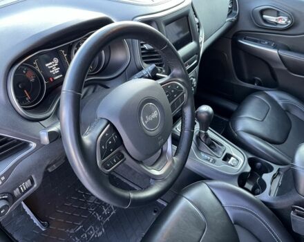 Серый Джип Чероки, объемом двигателя 2.4 л и пробегом 123 тыс. км за 16500 $, фото 13 на Automoto.ua