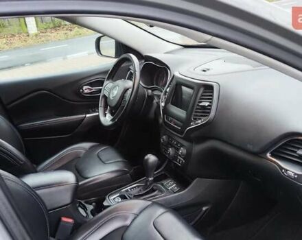 Серый Джип Чероки, объемом двигателя 2.36 л и пробегом 121 тыс. км за 14500 $, фото 8 на Automoto.ua