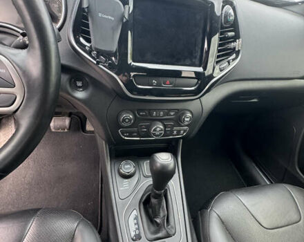 Сірий Джип Cherokee, об'ємом двигуна 3.24 л та пробігом 96 тис. км за 18400 $, фото 13 на Automoto.ua