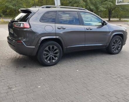 Сірий Джип Cherokee, об'ємом двигуна 3.24 л та пробігом 133 тис. км за 18000 $, фото 4 на Automoto.ua