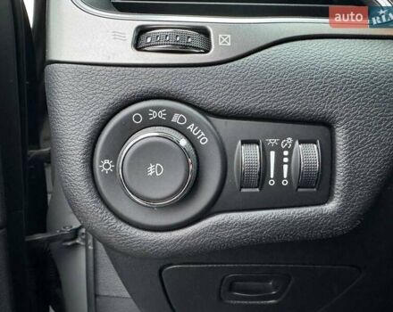 Серый Джип Чероки, объемом двигателя 2.36 л и пробегом 90 тыс. км за 16990 $, фото 15 на Automoto.ua