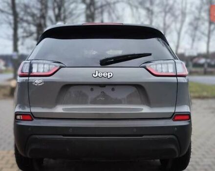 Серый Джип Чероки, объемом двигателя 2.36 л и пробегом 121 тыс. км за 14500 $, фото 1 на Automoto.ua