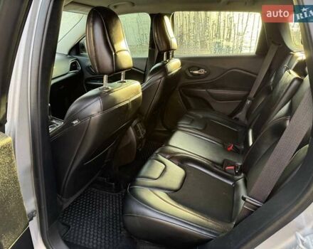 Серый Джип Чероки, объемом двигателя 3.24 л и пробегом 110 тыс. км за 22500 $, фото 21 на Automoto.ua