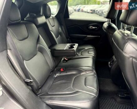 Сірий Джип Cherokee, об'ємом двигуна 2.36 л та пробігом 144 тис. км за 16200 $, фото 46 на Automoto.ua