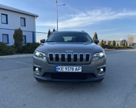 Серый Джип Чероки, объемом двигателя 2.4 л и пробегом 123 тыс. км за 16500 $, фото 1 на Automoto.ua