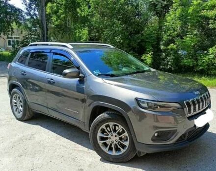 Серый Джип Чероки, объемом двигателя 0 л и пробегом 92 тыс. км за 17000 $, фото 1 на Automoto.ua