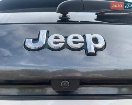 Серый Джип Чероки, объемом двигателя 3.2 л и пробегом 122 тыс. км за 18499 $, фото 14 на Automoto.ua