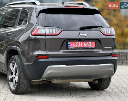 Сірий Джип Cherokee, об'ємом двигуна 2.36 л та пробігом 183 тис. км за 15850 $, фото 31 на Automoto.ua