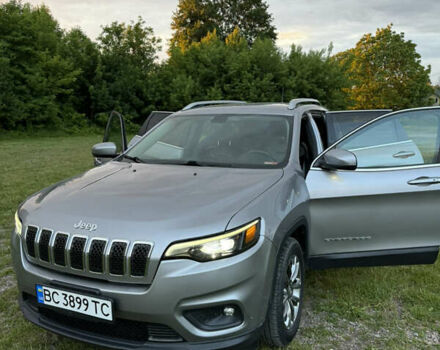 Сірий Джип Cherokee, об'ємом двигуна 2.36 л та пробігом 120 тис. км за 16500 $, фото 1 на Automoto.ua