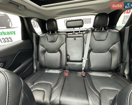 Джип Чероки 2019 в Черкассах на Automoto.ua Серый Джип Чероки, объемом двигателя 3.2 л и пробегом 70 тыс. км за 21500 $, фото 43 на Automoto.ua