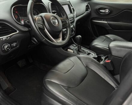 Сірий Джип Cherokee, об'ємом двигуна 2.4 л та пробігом 198 тис. км за 15200 $, фото 7 на Automoto.ua