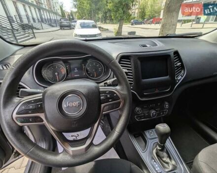 Сірий Джип Cherokee, об'ємом двигуна 2.4 л та пробігом 107 тис. км за 15100 $, фото 6 на Automoto.ua