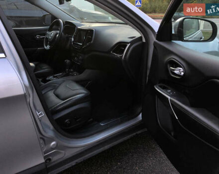 Серый Джип Чероки, объемом двигателя 3.24 л и пробегом 83 тыс. км за 17990 $, фото 12 на Automoto.ua