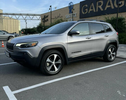 Джип Чероки 2020 в Киеве на Automoto.ua Серый Джип Чероки, объемом двигателя 3.24 л и пробегом 73 тыс. км за 22500 $, фото 2 на Automoto.ua