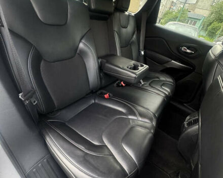 Джип Чероки 2020 в Бердичеве на Automoto.ua Серый Джип Чероки, объемом двигателя 2.4 л и пробегом 51 тыс. км за 16900 $, фото 16 на Automoto.ua