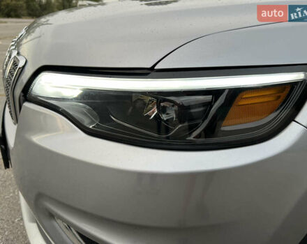 Джип Чероки 2020 в Харькове на Automoto.ua Серый Джип Чероки, объемом двигателя 3.24 л и пробегом 45 тыс. км за 18700 $, фото 19 на Automoto.ua