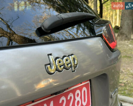 Серый Джип Чероки, объемом двигателя 2.4 л и пробегом 165 тыс. км за 15699 $, фото 114 на Automoto.ua