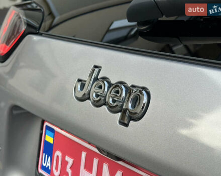 Серый Джип Чероки, объемом двигателя 2.4 л и пробегом 165 тыс. км за 15699 $, фото 159 на Automoto.ua