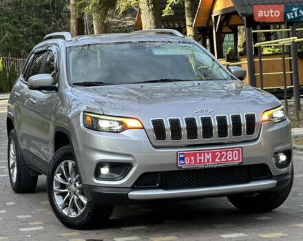 Серый Джип Чероки, объемом двигателя 2.4 л и пробегом 165 тыс. км за 15699 $, фото 1 на Automoto.ua