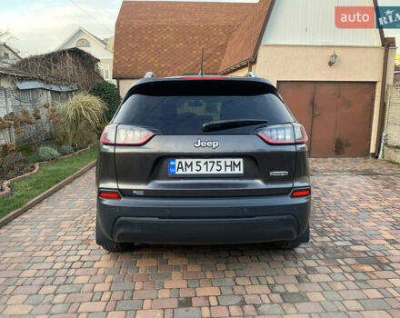 Серый Джип Чероки, объемом двигателя 2.36 л и пробегом 138 тыс. км за 15300 $, фото 4 на Automoto.ua