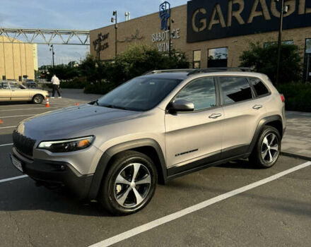 Джип Чероки 2020 в Киеве на Automoto.ua Серый Джип Чероки, объемом двигателя 3.24 л и пробегом 73 тыс. км за 22500 $, фото 27 на Automoto.ua