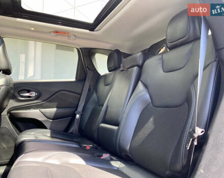 Джип Чероки 2020 в Киеве на Automoto.ua Серый Джип Чероки, объемом двигателя 2.36 л и пробегом 71 тыс. км за 18500 $, фото 35 на Automoto.ua