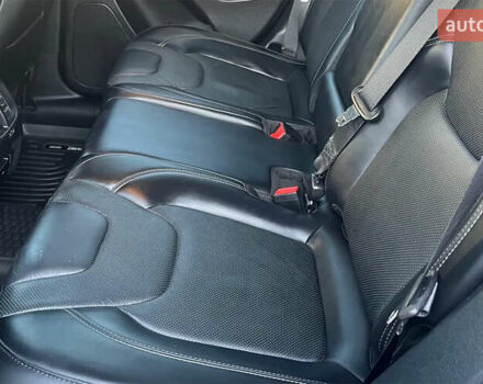 Сірий Джип Cherokee, об'ємом двигуна 2.4 л та пробігом 40 тис. км за 15500 $, фото 6 на Automoto.ua