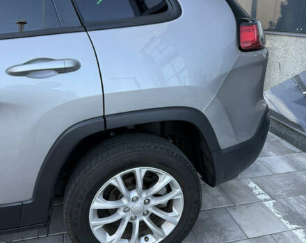 Серый Джип Чероки, объемом двигателя 2.36 л и пробегом 257 тыс. км за 13700 $, фото 8 на Automoto.ua