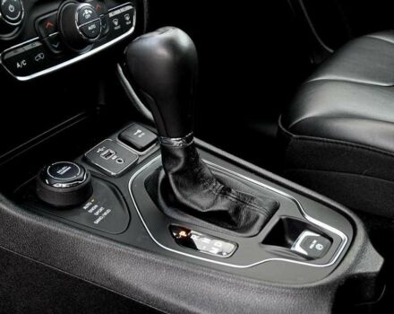 Серый Джип Чероки, объемом двигателя 2.4 л и пробегом 82 тыс. км за 10200 $, фото 21 на Automoto.ua