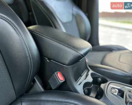 Серый Джип Чероки, объемом двигателя 2.4 л и пробегом 165 тыс. км за 15699 $, фото 178 на Automoto.ua