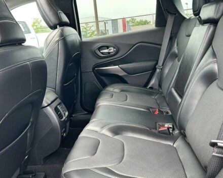 Сірий Джип Cherokee, об'ємом двигуна 3.2 л та пробігом 32 тис. км за 11200 $, фото 12 на Automoto.ua