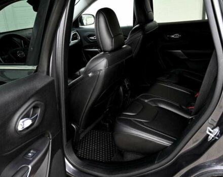 Серый Джип Чероки, объемом двигателя 2.4 л и пробегом 82 тыс. км за 10200 $, фото 22 на Automoto.ua