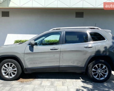 Джип Чероки 2020 в Киеве на Automoto.ua Серый Джип Чероки, объемом двигателя 2.36 л и пробегом 71 тыс. км за 18500 $, фото 15 на Automoto.ua