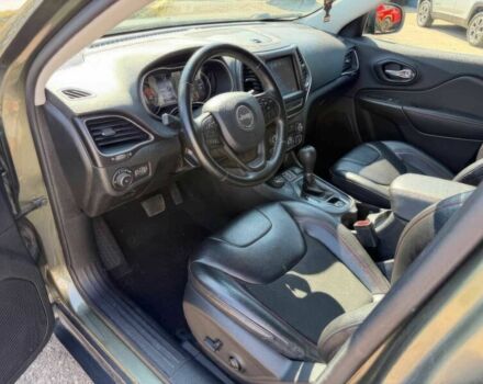 Джип Cherokee 2020 у Хмельницькому на Automoto.ua Сірий Джип Cherokee, об'ємом двигуна 3.2 л та пробігом 47 тис. км за 9000 $, фото 6 на Automoto.ua