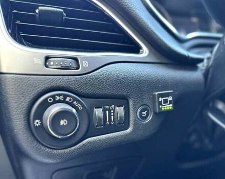 Сірий Джип Cherokee, об'ємом двигуна 2.36 л та пробігом 149 тис. км за 16000 $, фото 15 на Automoto.ua