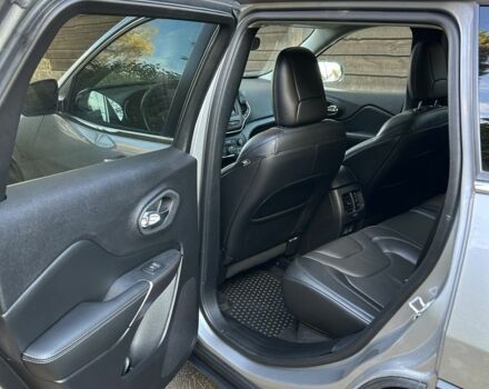 Серый Джип Чероки, объемом двигателя 3.2 л и пробегом 38 тыс. км за 19300 $, фото 5 на Automoto.ua