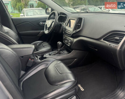 Джип Чероки 2020 в Бердичеве на Automoto.ua Серый Джип Чероки, объемом двигателя 2.4 л и пробегом 51 тыс. км за 16900 $, фото 17 на Automoto.ua