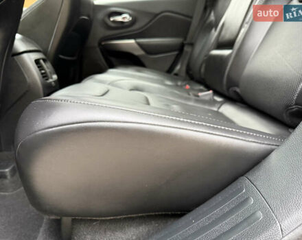 Сірий Джип Cherokee, об'ємом двигуна 3.24 л та пробігом 104 тис. км за 17200 $, фото 51 на Automoto.ua