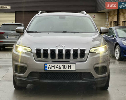 Серый Джип Чероки, объемом двигателя 2.36 л и пробегом 98 тыс. км за 15700 $, фото 3 на Automoto.ua