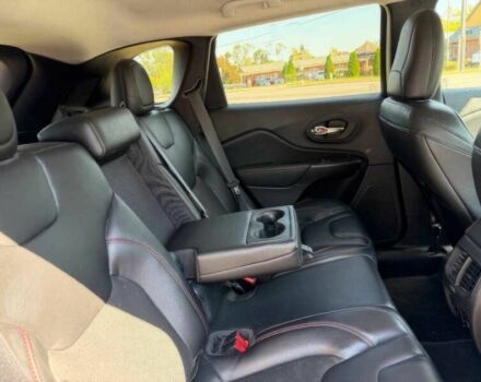 Джип Cherokee 2020 у Хмельницькому на Automoto.ua Сірий Джип Cherokee, об'ємом двигуна 3.2 л та пробігом 47 тис. км за 9000 $, фото 9 на Automoto.ua