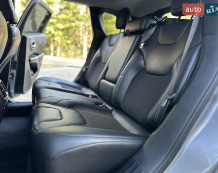 Серый Джип Чероки, объемом двигателя 2.4 л и пробегом 165 тыс. км за 15699 $, фото 243 на Automoto.ua