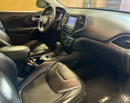 Сірий Джип Cherokee, об'ємом двигуна 2.4 л та пробігом 164 тис. км за 14000 $, фото 6 на Automoto.ua