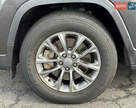 Сірий Джип Cherokee, об'ємом двигуна 2.36 л та пробігом 66 тис. км за 4100 $, фото 6 на Automoto.ua