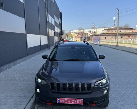 Сірий Джип Cherokee, об'ємом двигуна 0 л та пробігом 34 тис. км за 22300 $, фото 2 на Automoto.ua