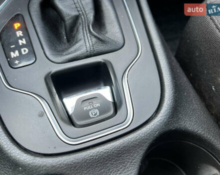 Серый Джип Чероки, объемом двигателя 2.36 л и пробегом 98 тыс. км за 15700 $, фото 21 на Automoto.ua